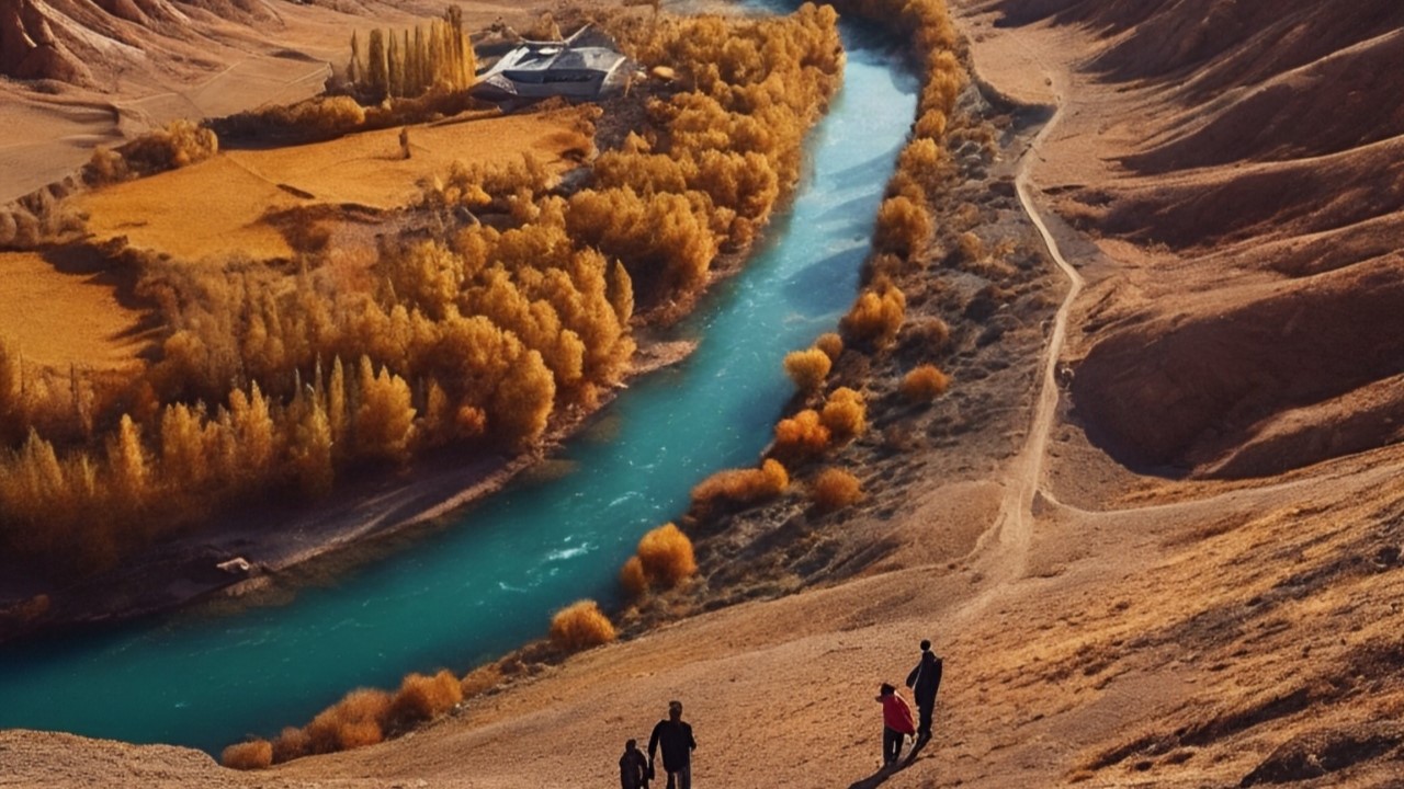 Xinjiang’s Rich History and Traditions: Exploring Ancient Cities and Handicrafts